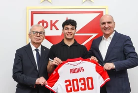 U jeku spekulacija, Zvezda potpisala beka do 2030. godine